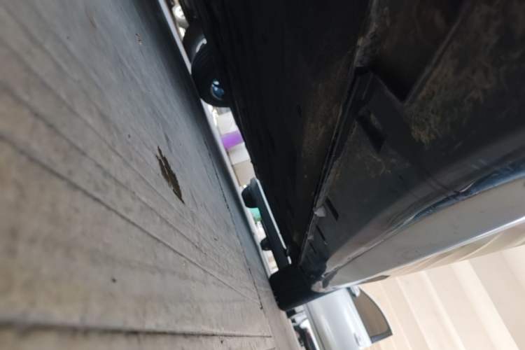 Used Geely Auto Preface 2021 2.0TD Luxury Version Left Side Sill