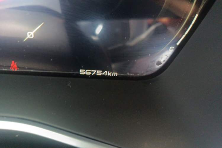 Used Geely Auto Preface 2021 2.0TD Luxury Version Odometer Close Up