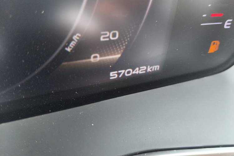 Used Geely Auto Preface 2021 2.0TD Luxury Version Odometer Close Up