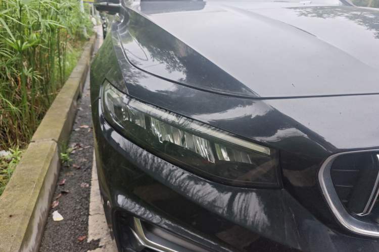 Used Geely Auto Preface 2021 2.0TD Luxury Version Right Front Headlight