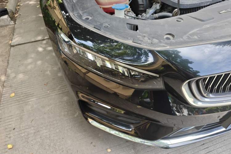 Used Geely Auto Preface 2021 Revised Version 2.0TD Luxury Edition Right Front Headlight