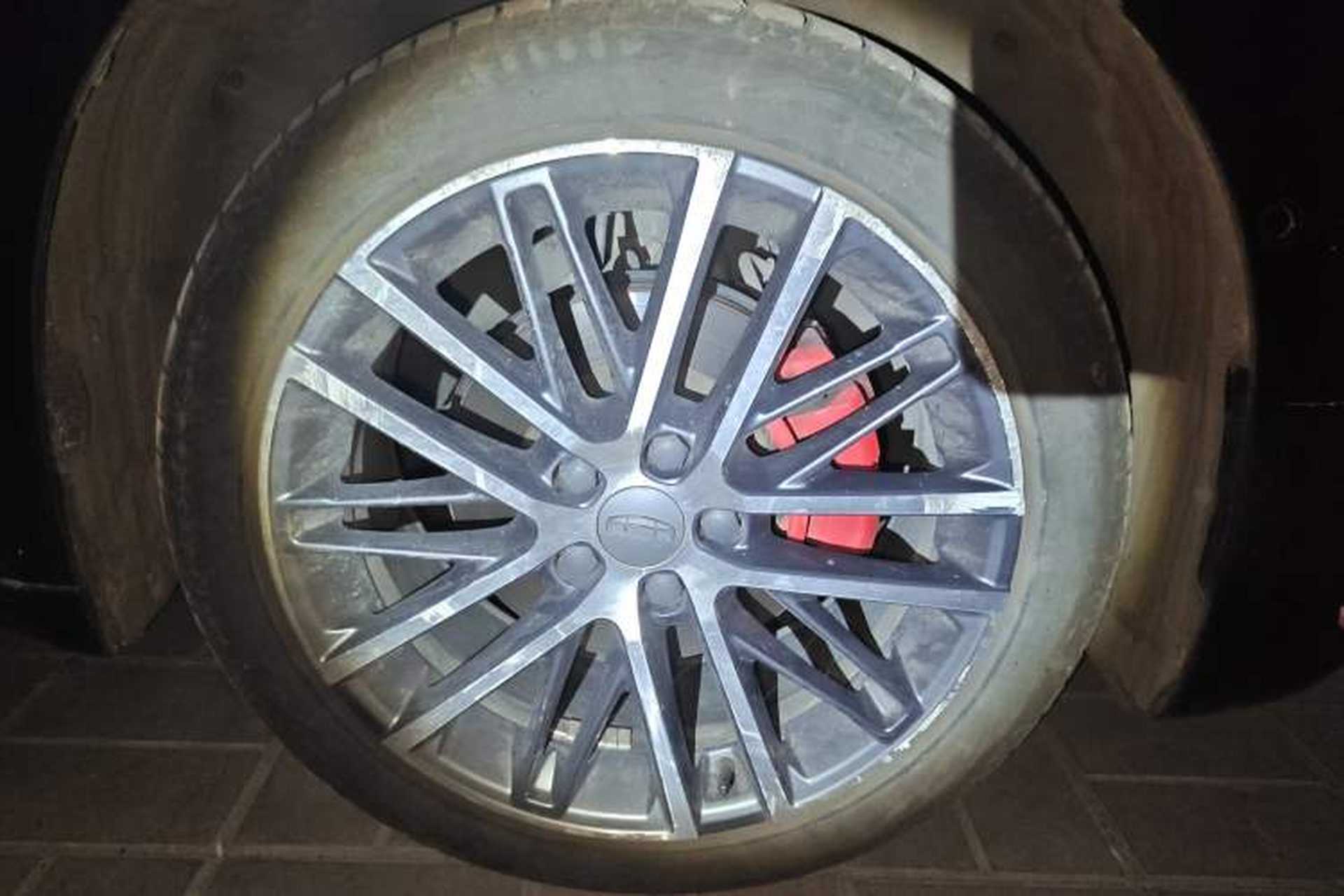 Used Geely Auto Preface 2021 2.0TD Luxury Version Right Front Wheel Hub