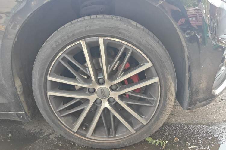 Used Geely Auto Preface 2021 2.0TD Luxury Version Right Front Wheel Hub