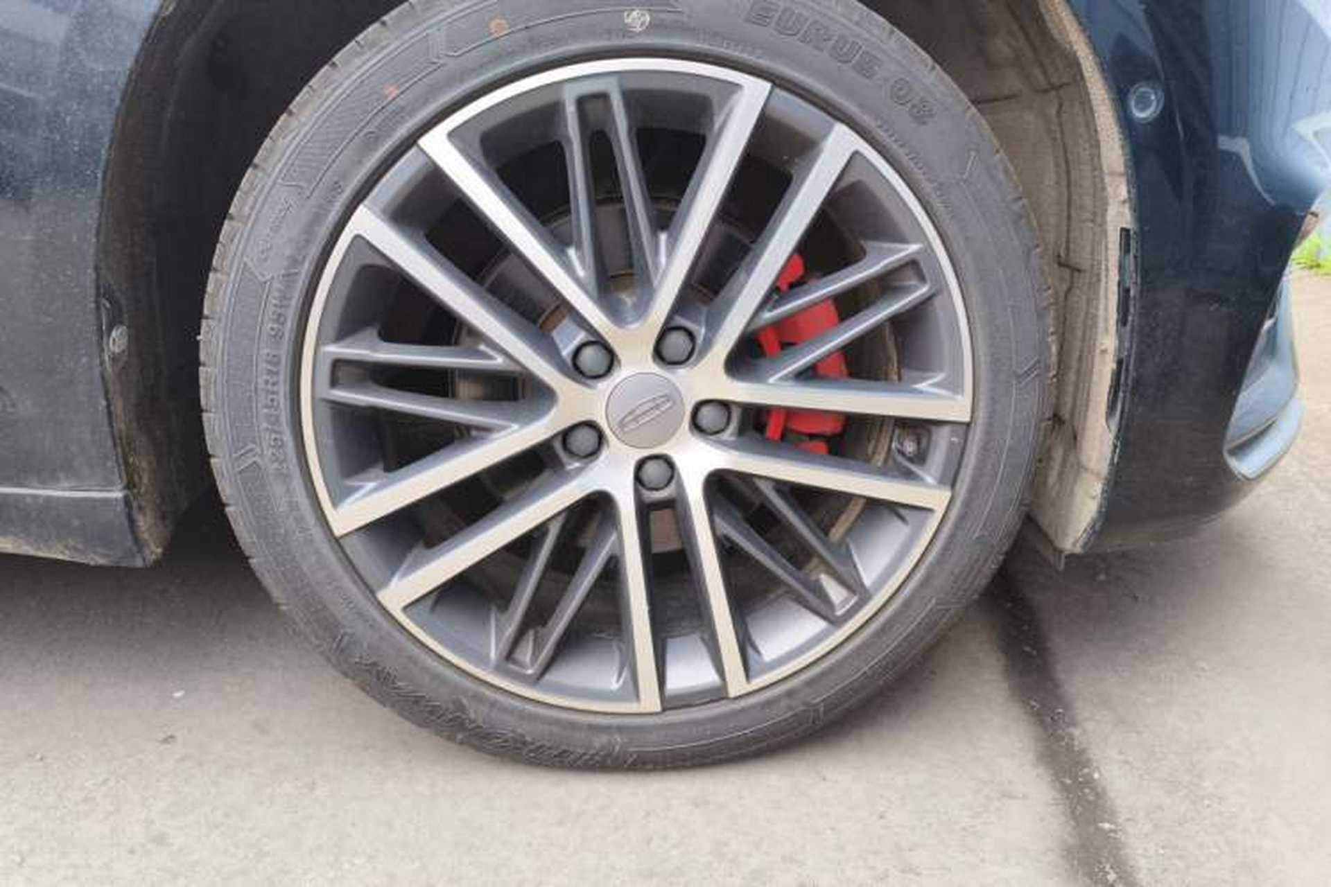 Used Geely Auto Preface 2021 2.0TD Space-Time Edition Starry Celestial Right Front Wheel Hub