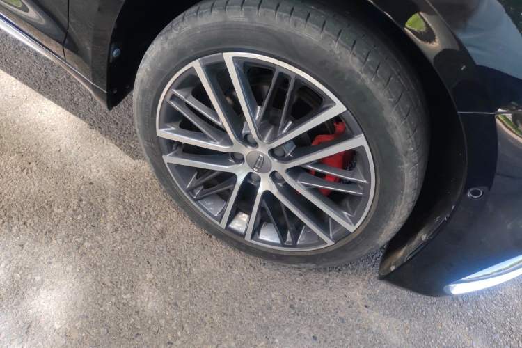 Used Geely Auto Preface 2021 Revised Version 2.0TD Luxury Edition Right Front Wheel Hub