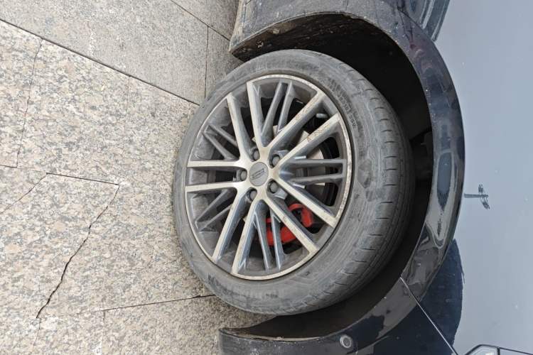 Used Geely Auto Preface 2021 Revised Version 2.0TD Luxury Edition Right Front Wheel Hub