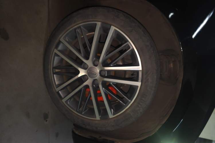 Used Geely Auto Preface 2021 Revised Version 2.0TD Luxury Edition Right Front Wheel Hub