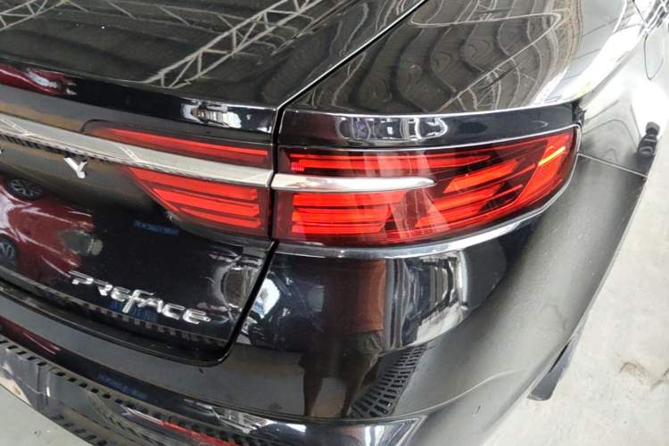 Used Geely Auto Preface 2021 Revised Version 2.0TD Luxury Edition Right Rear Taillight