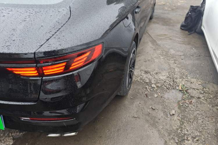 Used Geely Auto Preface 2021 2.0TD Space-Time Edition Hao Yue Right Rear Taillight