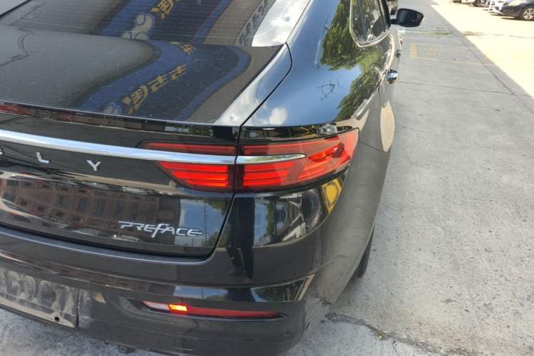 Used Geely Auto Preface 2021 2.0TD Luxury Version Right Rear Taillight