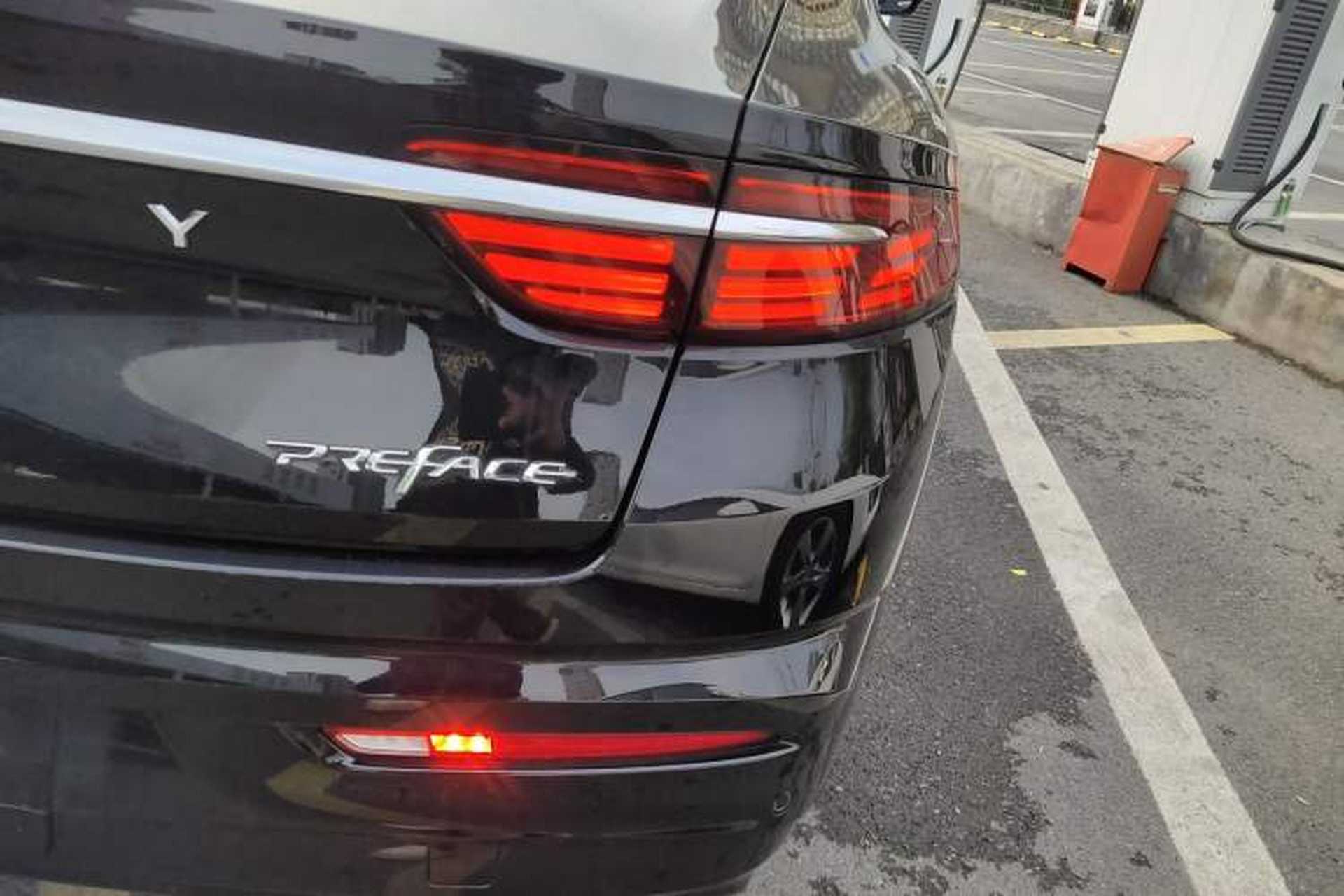 Used Geely Auto Preface 2021 Revised Version 2.0TD Luxury Edition Right Rear Taillight