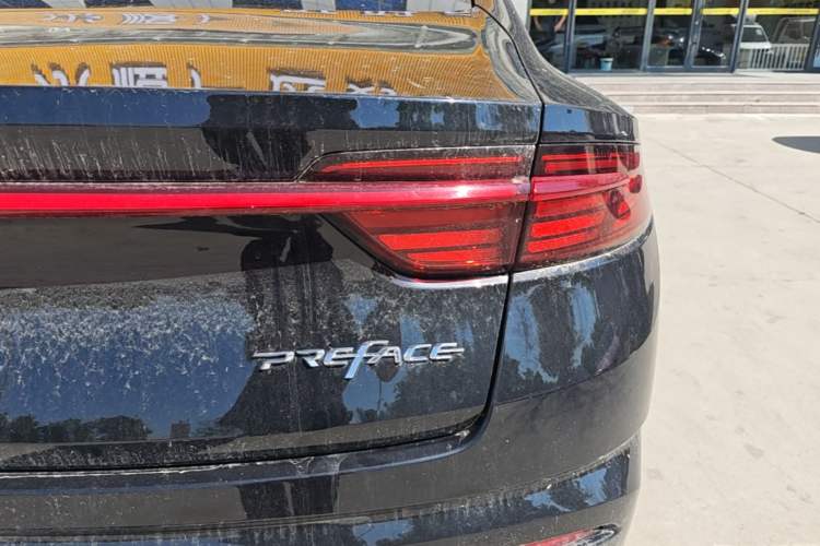 Used Geely Auto Preface 2021 Revised Version 2.0TD Luxury Edition Right Rear Taillight