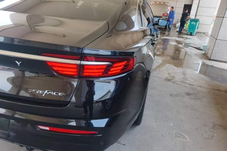 Used Geely Auto Preface 2021 2.0TD Luxury Version Right Rear Taillight