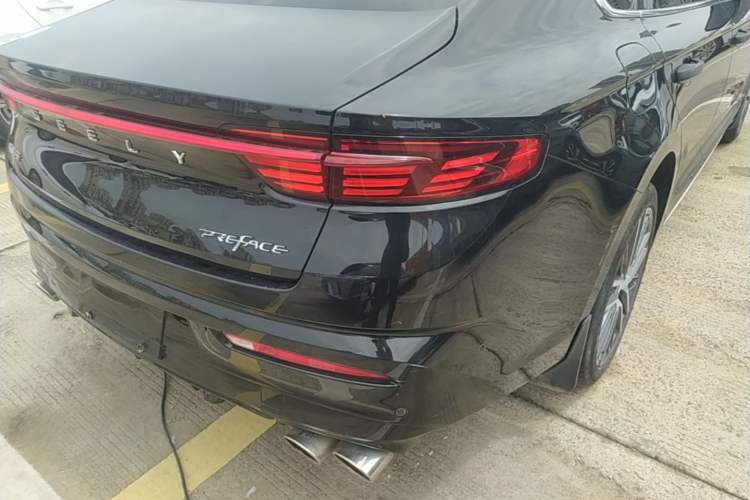 Used Geely Auto Preface 2021 Revised Version 2.0TD Luxury Edition Right Rear Taillight