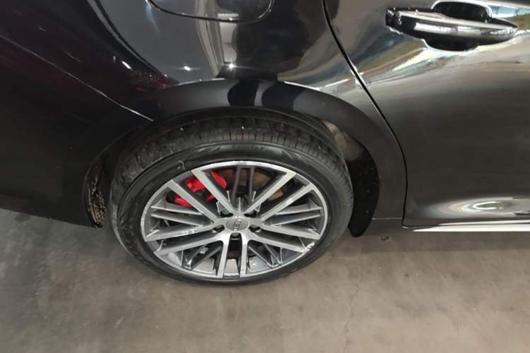 Used Geely Auto Preface 2021 Revised Version 2.0TD Luxury Edition Right Rear Wheel Hub