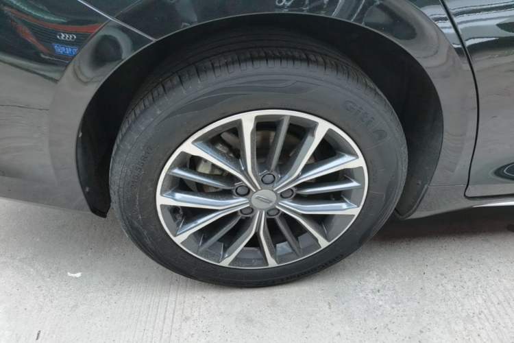 Used Geely Auto Preface 2021 2.0TD Luxury Version Right Rear Wheel Hub