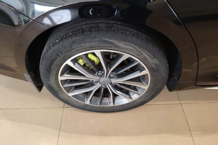 Used Geely Auto Preface 2021 2.0TD Luxury Version Right Rear Wheel Hub