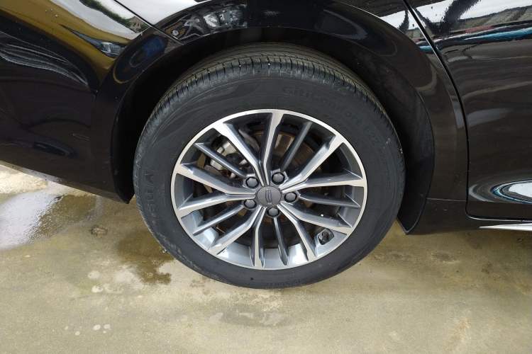 Used Geely Auto Preface 2021 2.0TD Luxury Version Right Rear Wheel Hub