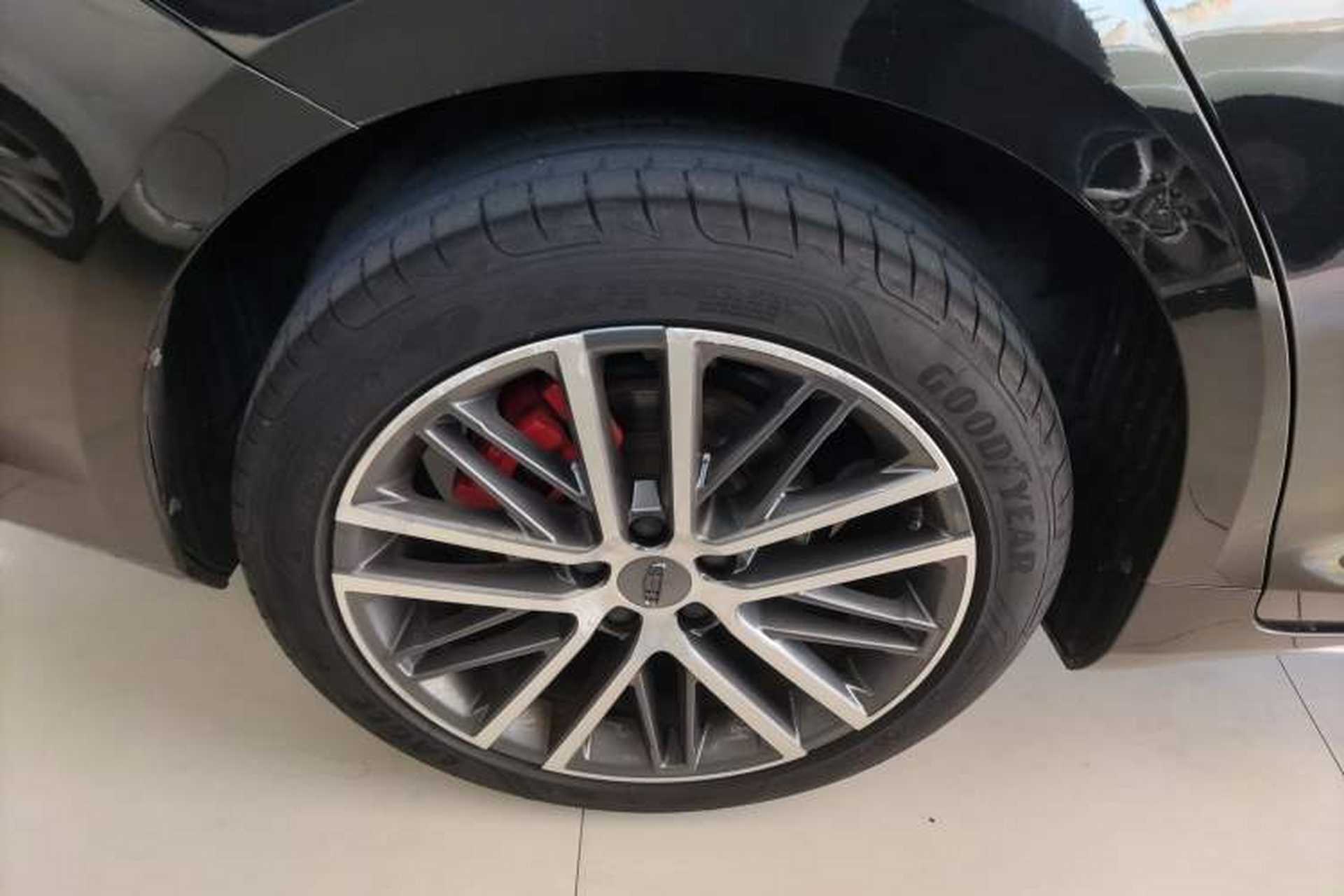 Used Geely Auto Preface 2021 Revised Version 2.0TD Luxury Edition Right Rear Wheel Hub