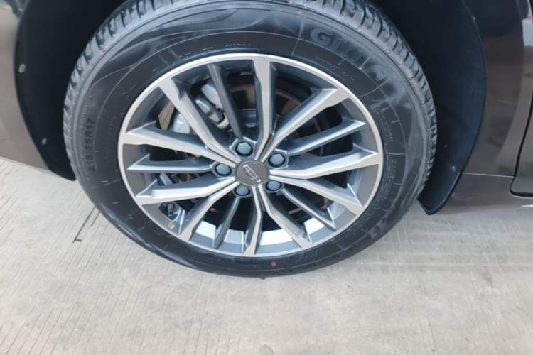 Used Geely Auto Preface 2021 2.0TD Luxury Version Right Rear Wheel Hub