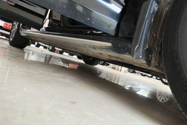 Used Geely Auto Preface 2021 2.0TD Luxury Version Right Side Sill