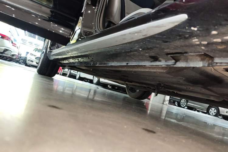Used Geely Auto Preface 2021 Revised Version 2.0TD Luxury Edition Right Side Sill