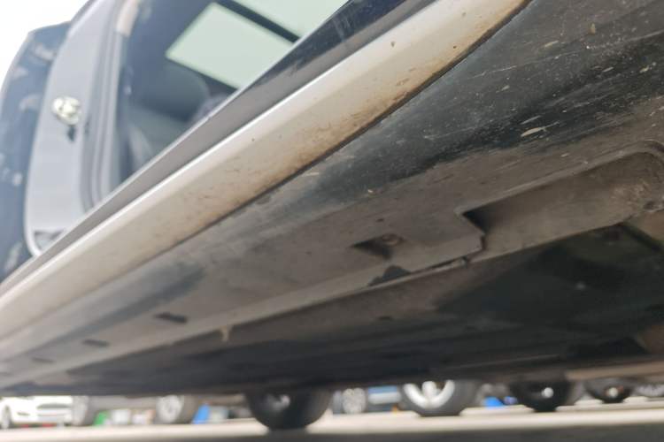 Used Geely Auto Preface 2021 2.0TD Luxury Version Right Side Sill