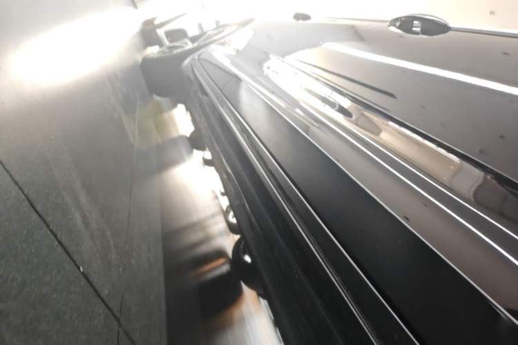 Used Geely Auto Preface 2021 2.0TD Space-Time Edition Starry Celestial Right Side Sill