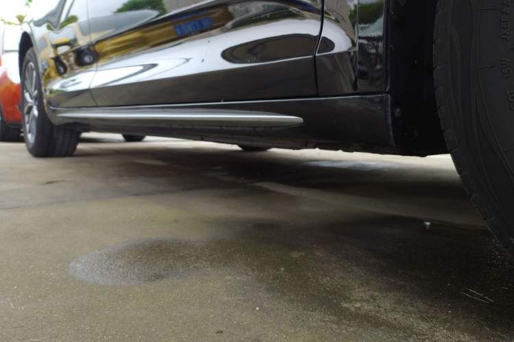 Used Geely Auto Preface 2021 2.0TD Luxury Version Right Side Sill