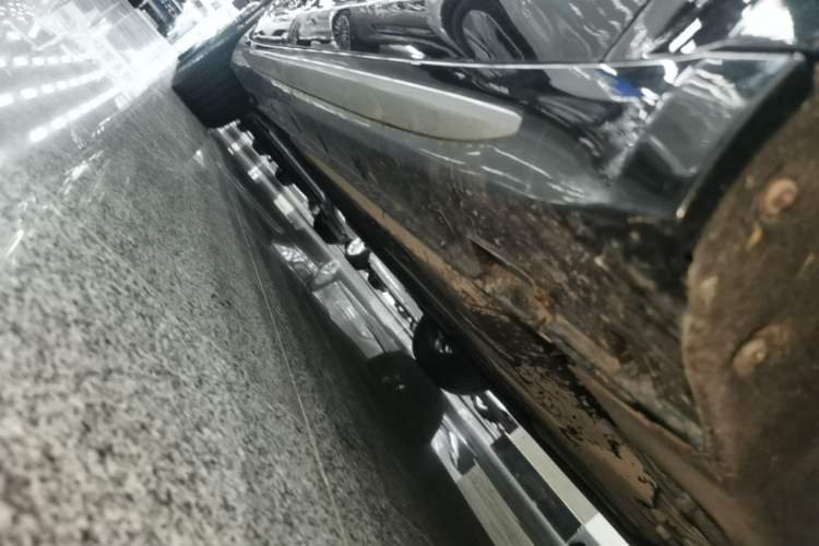 Used Geely Auto Preface 2021 2.0TD Luxury Version Right Side Sill