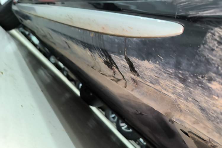 Used Geely Auto Preface 2021 2.0TD Luxury Version Right Side Sill