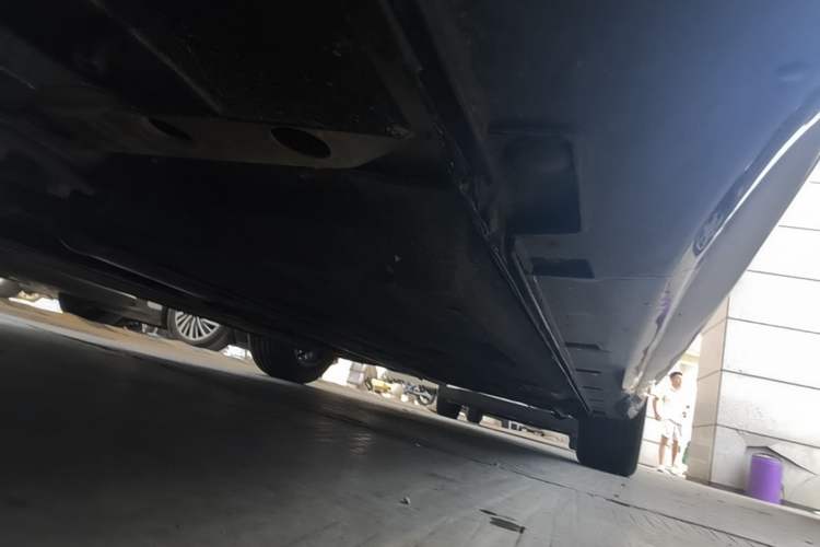 Used Geely Auto Preface 2021 2.0TD Luxury Version Right Side Sill