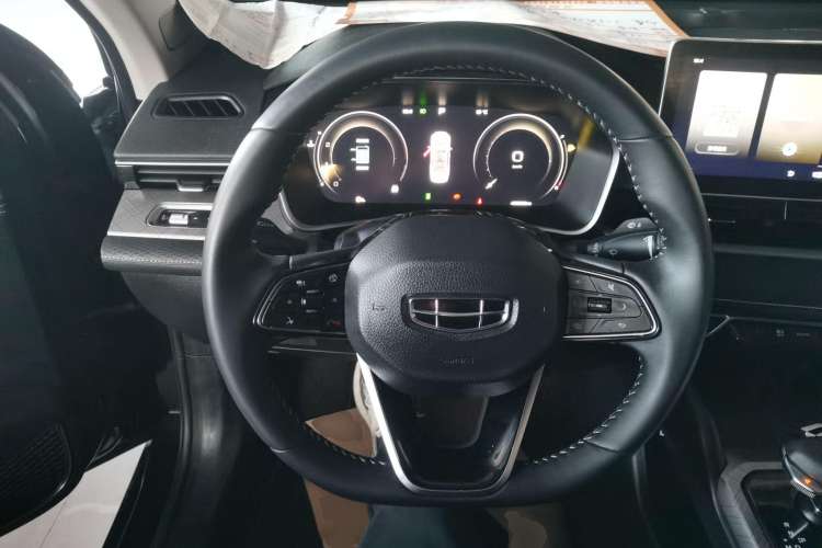 Used Geely Auto Preface 2021 2.0TD Luxury+ Version Steering Wheel