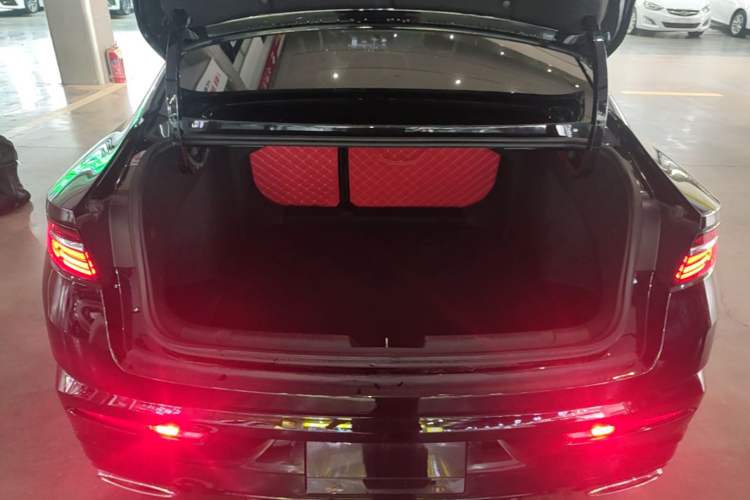 Used Geely Auto Preface 2021 Revised Version 2.0TD Luxury Edition Trunk