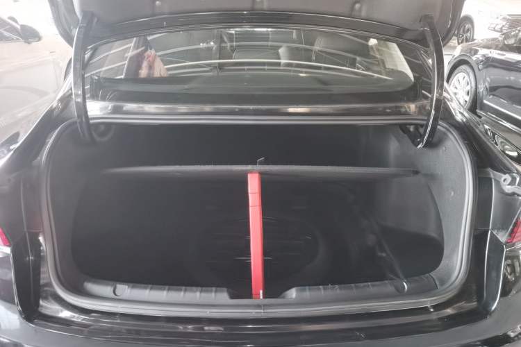 Used Geely Auto Preface 2021 2.0TD Luxury+ Version Trunk