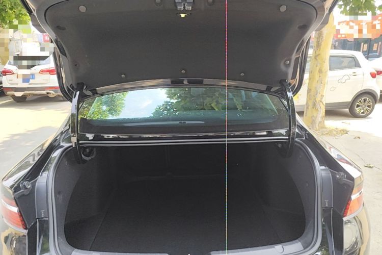 Used Geely Auto Preface 2021 2.0TD Luxury Version Trunk