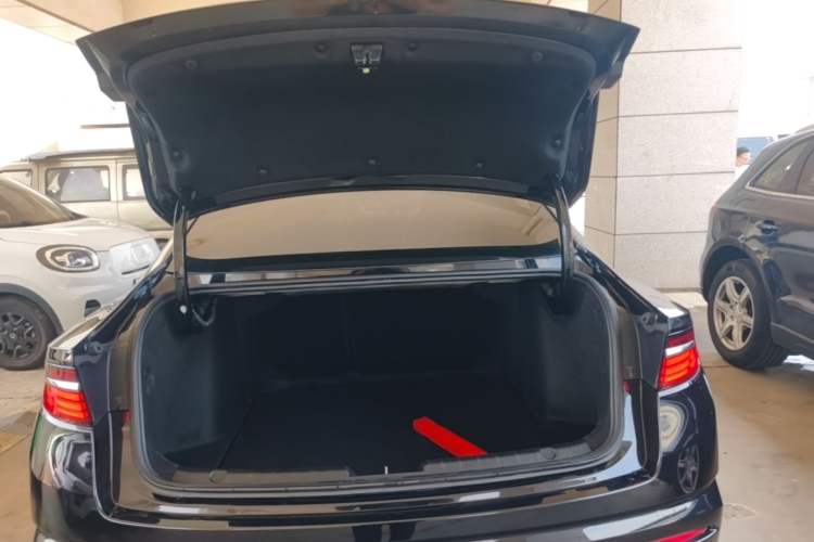 Used Geely Auto Preface 2021 2.0TD Luxury Version Trunk