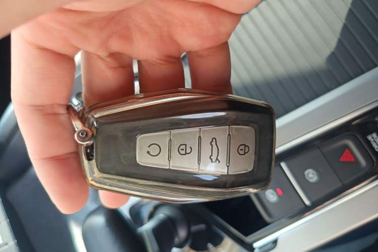 Used Geely Auto Preface 2021 Revised Version 2.0TD Luxury Edition Vehicle Key