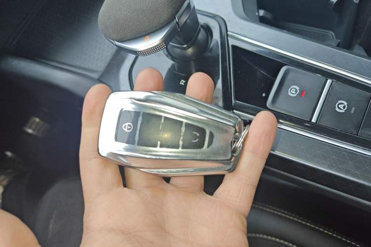 Used Geely Auto Preface 2021 2.0TD Space-Time Edition Hao Yue Vehicle Key