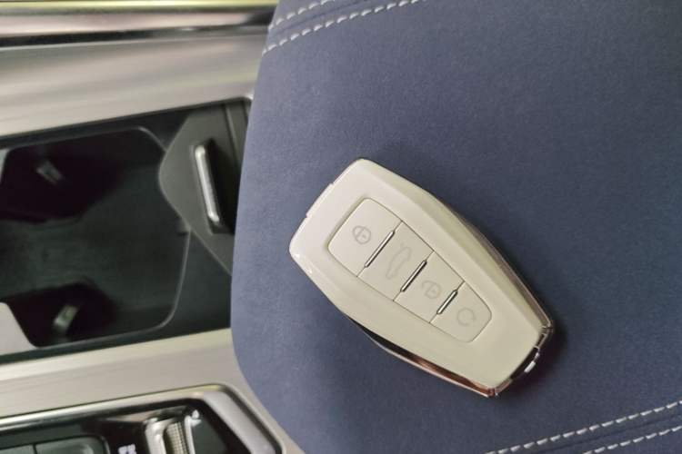 Used Geely Auto Preface 2021 2.0TD Flagship Edition Vehicle Key