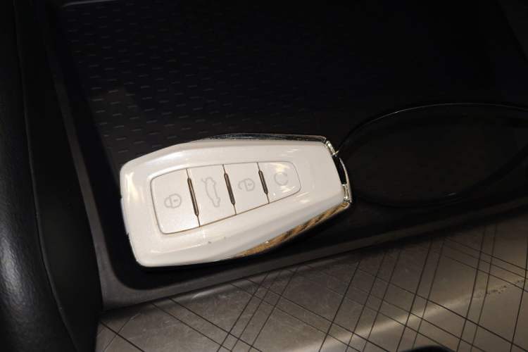 Used Geely Auto Preface 2021 2.0TD Luxury Version Vehicle Key