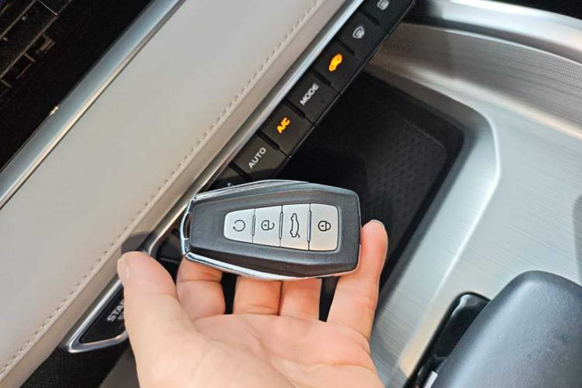 Used Geely Auto Preface 2021 Revised Version 2.0TD Luxury Edition Vehicle Key