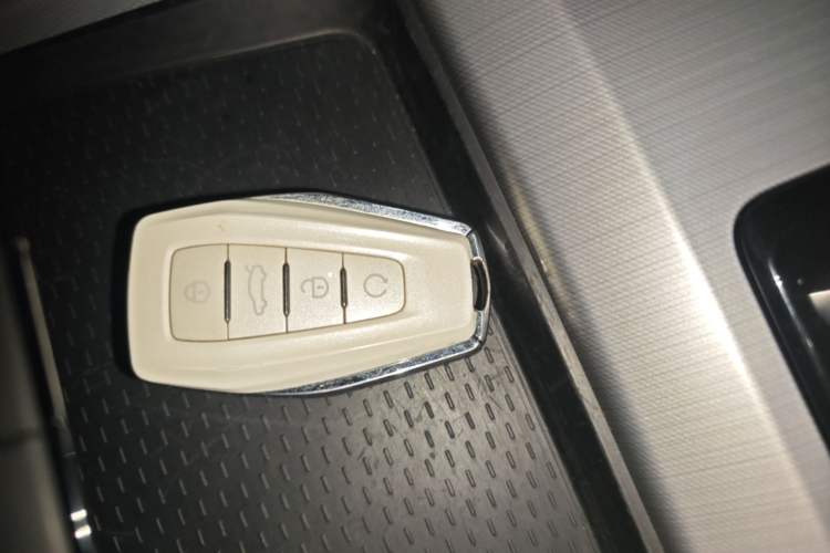 Used Geely Auto Preface 2021 Revised Version 2.0TD Luxury Edition Vehicle Key