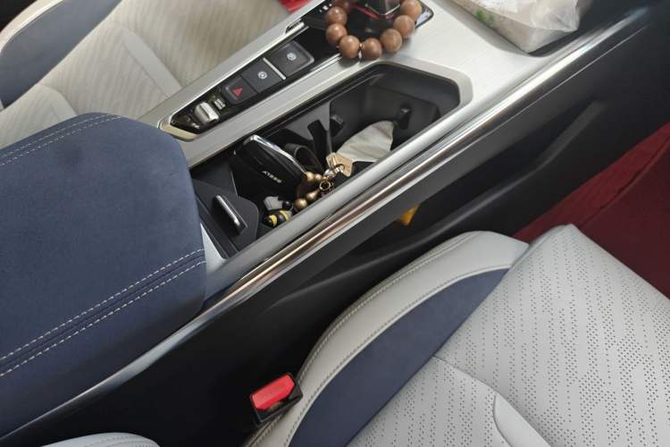 Used Geely Auto Preface 2021 Revised Version 2.0TD Luxury Edition Vehicle Key