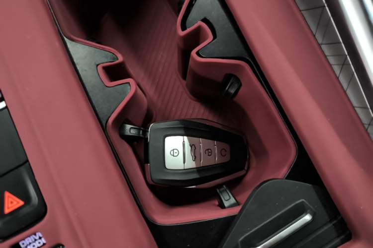 Used Geely Auto Preface 2021 2.0TD Luxury Version Vehicle Key