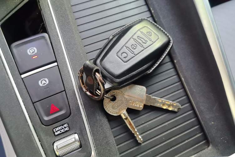 Used Geely Auto Preface 2021 Revised Version 2.0TD Luxury Edition Vehicle Key