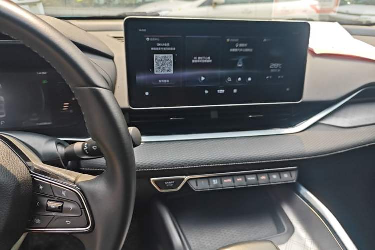 Used Geely Auto Preface 2021 2.0TD Luxury Version Audio And AC Panel