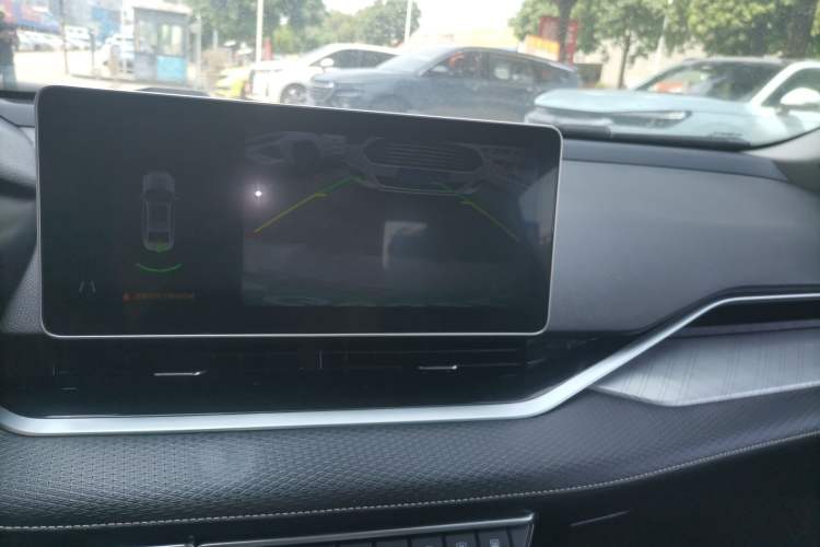 Used Geely Auto Preface 2021 2.0TD Luxury+ Version Audio And AC Panel