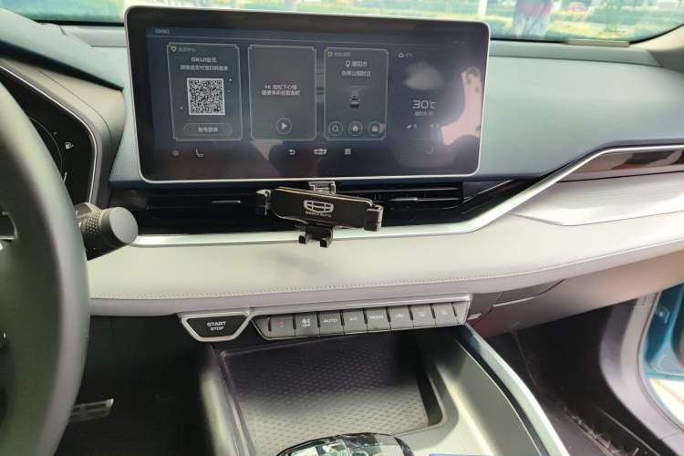 Used Geely Auto Preface 2021 2.0TD Designer's Recommended Edition Audio And AC Panel