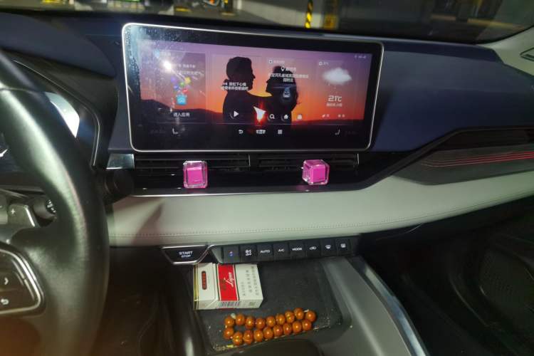Used Geely Auto Preface 2021 2.0TD Designer's Recommended Edition Audio And AC Panel
